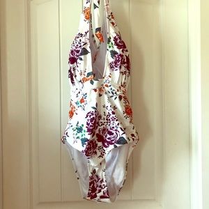 Cupshe floral halter one piece